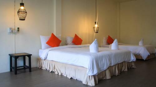 Sunshine Inn Resort
