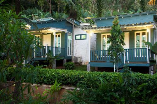 Sunshine Inn Resort