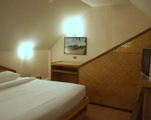 Hotel Karon Cafe Inn