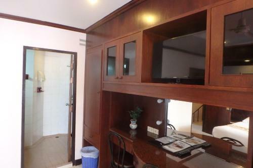 Hotel Karon Cafe Inn