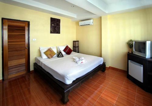 Hotel Baan Suay Karon Beach