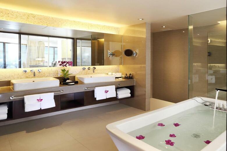Hotel Le Meridien Phuket Beach Resort