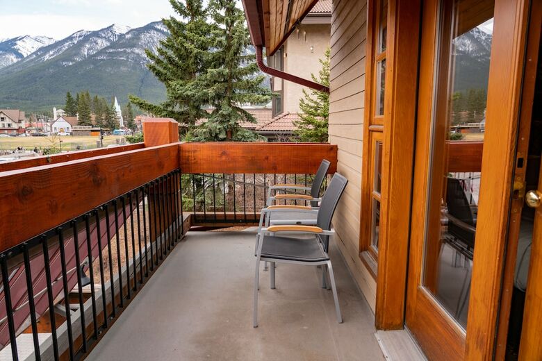 Hotel Banff Ptarmigan Inn
