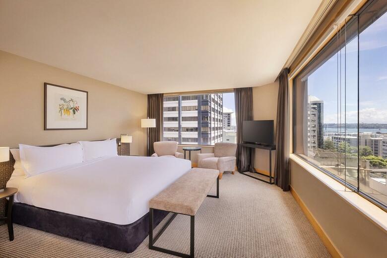 Hotel Stamford Plaza