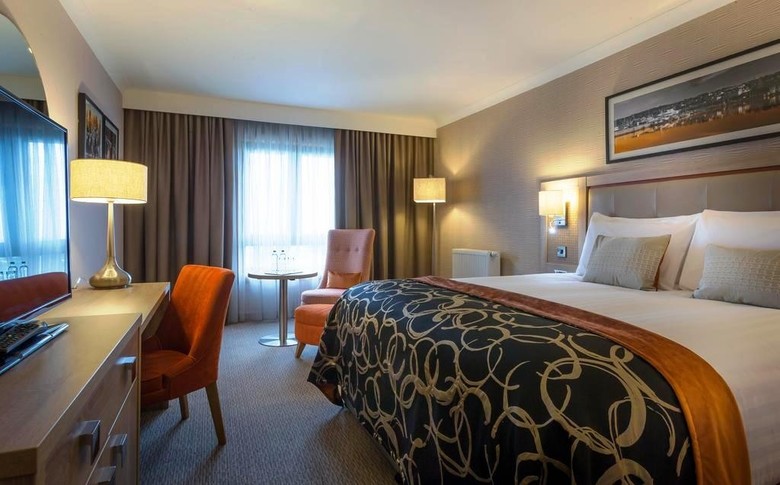 Clayton Hotel Dublin Airport