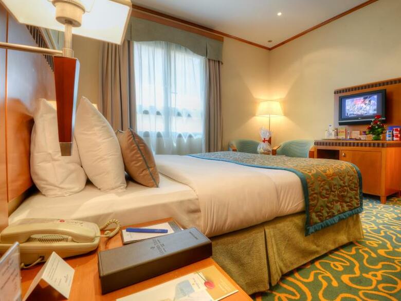 Hotel Golden Tulip Al Barsha