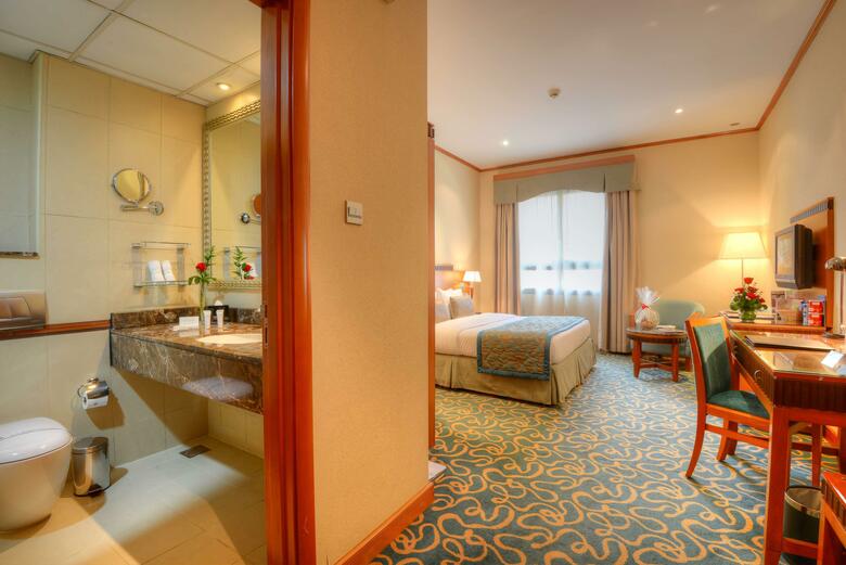 Hotel Golden Tulip Al Barsha