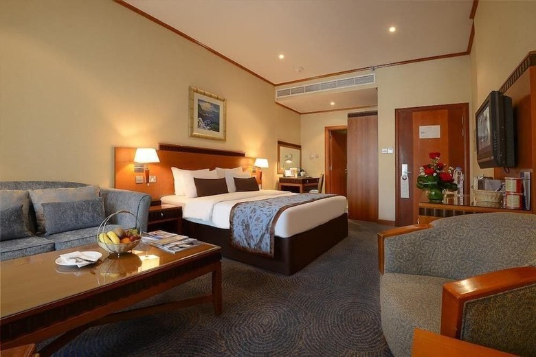 Hotel Golden Tulip Al Barsha