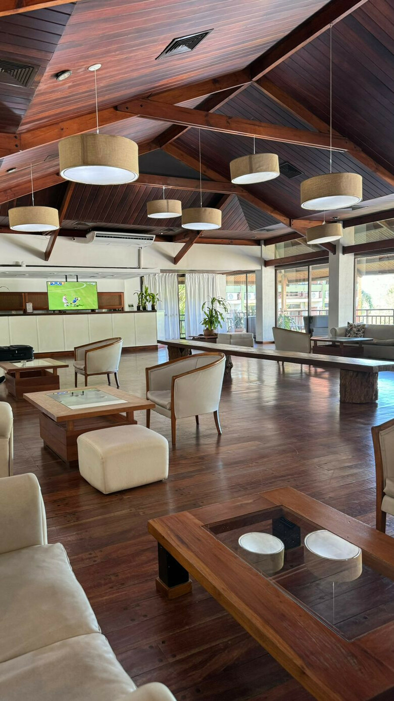 Raices Esturi�n Hotel