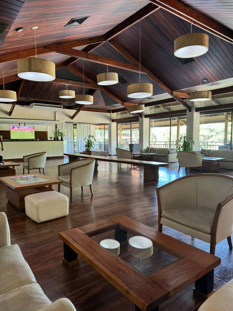 Raices Esturi�n Hotel