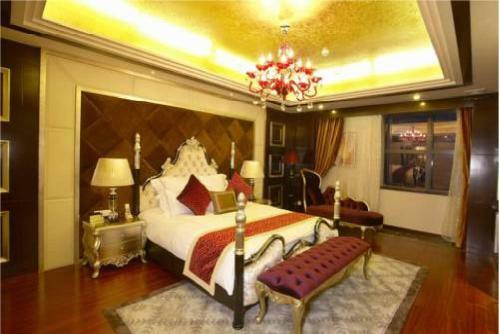 Romanjoy International Hotel