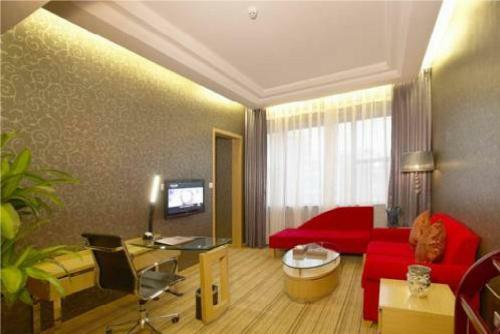 Romanjoy International Hotel