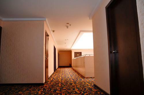 Longsheng Hotel
