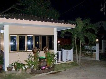 Hostal Sea Beach Ko Larn