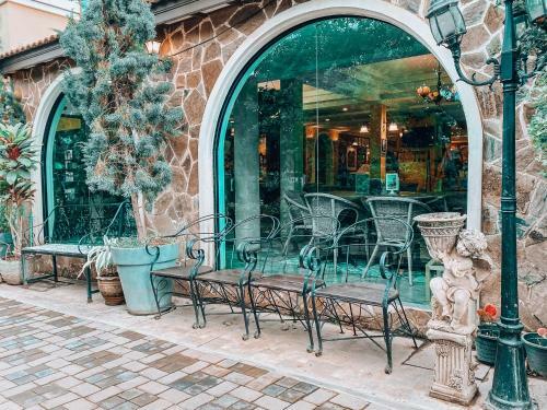 Hotel The Castello Resort