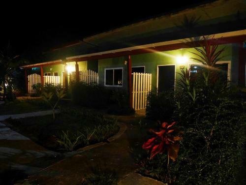 Hostal Suntalee House