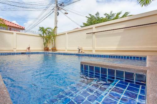 Villa Baan Chokdee - 5 Bed - Private Pool