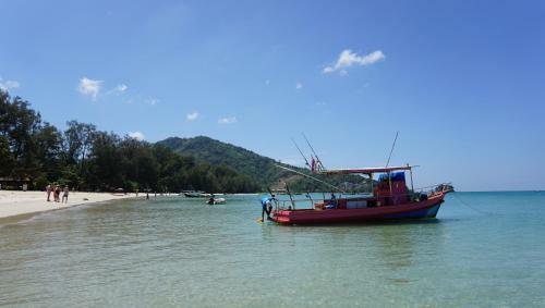 Hotel Tt Naiyang Beach Phuket