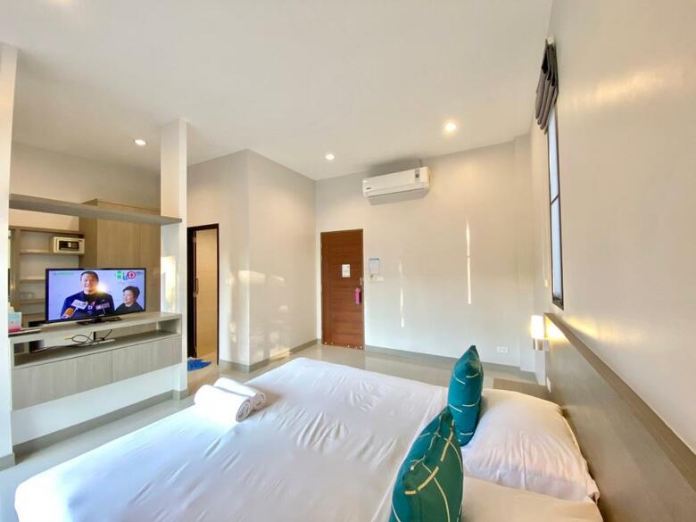 Hostal Pensiri House