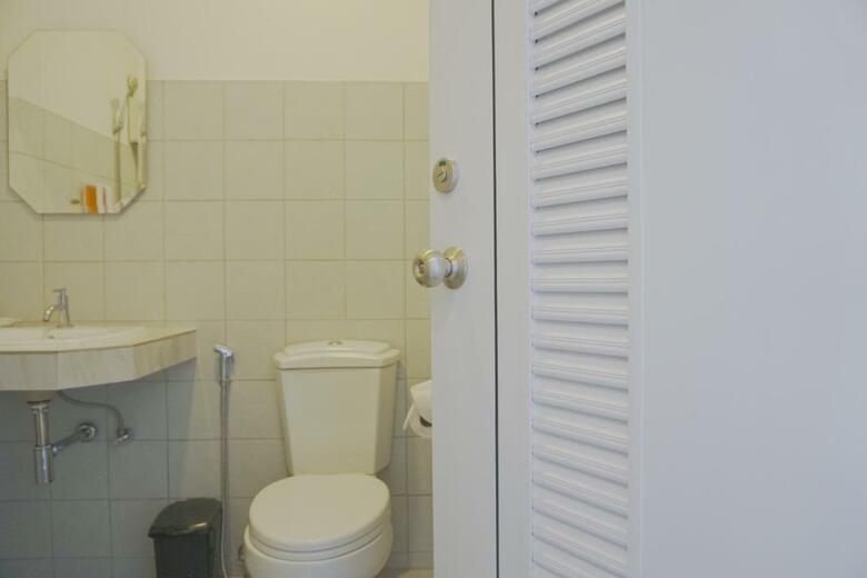 Hostal Pensiri House