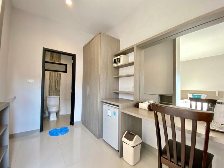 Hostal Pensiri House