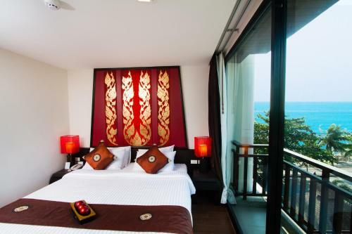 Royal Thai Pavilion Hotel
