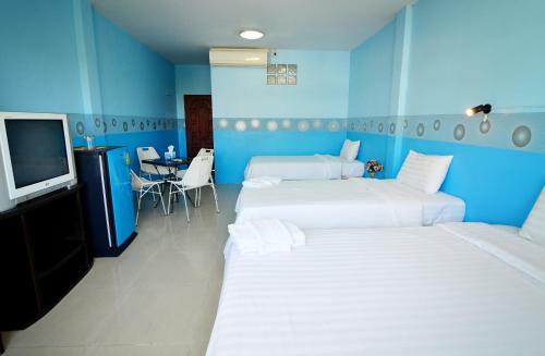 Hostal The Famous House - Jomtien