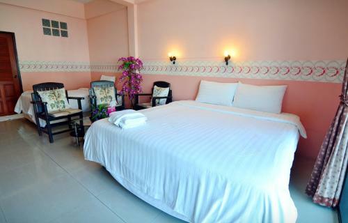 Hostal The Famous House - Jomtien