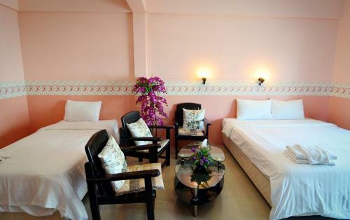 Hostal The Famous House - Jomtien