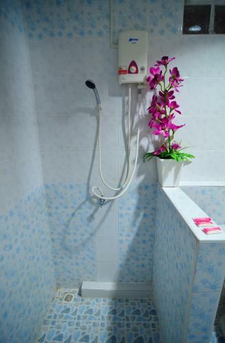 Hostal The Famous House - Jomtien