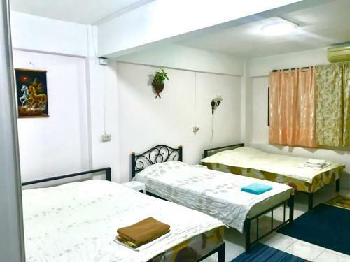 Hostal Artem's Guesthouse