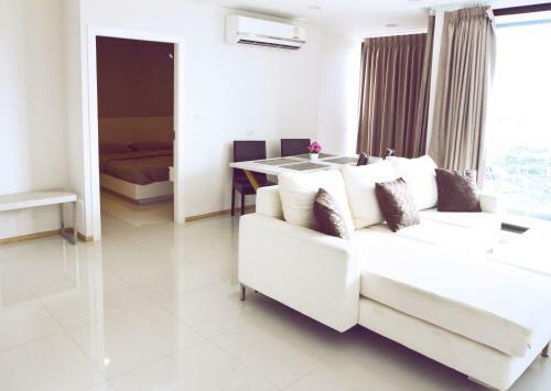 Acqua Apartments