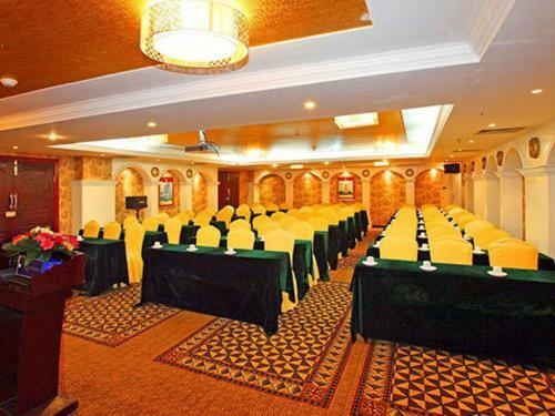 Vienna Hotel Nanchang Ruzi Road