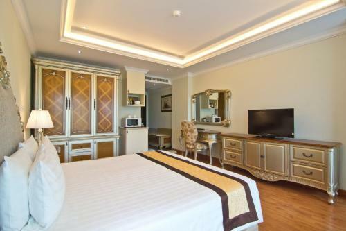 Hotel Lk The Empress