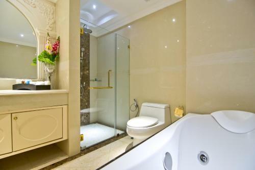 Hotel Lk The Empress