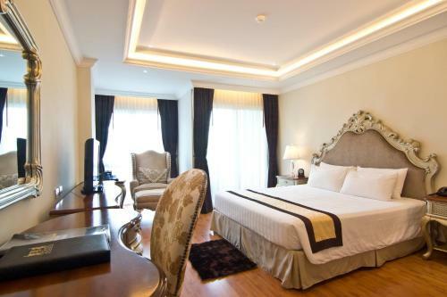 Hotel Lk The Empress