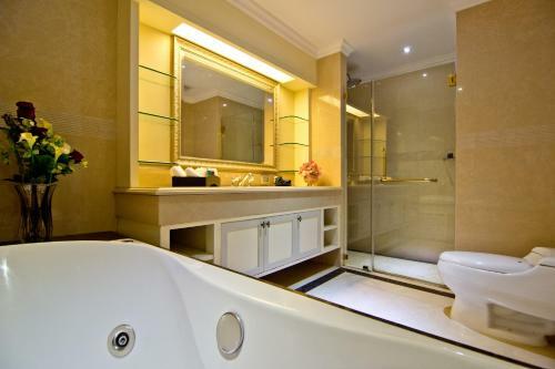 Hotel Lk The Empress