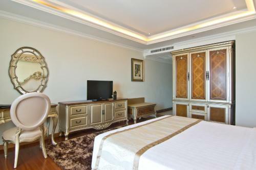 Hotel Lk The Empress