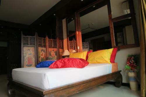 View Talay 6 Suite Apartments