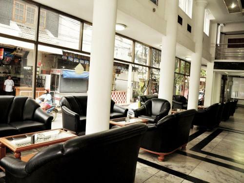 Highfive Hotel