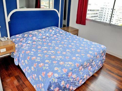 Highfive Hotel