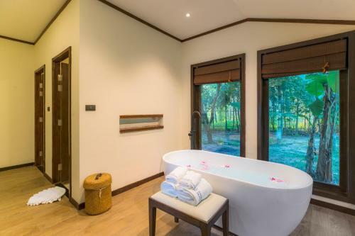 Dasein Chalong Bay Hotel