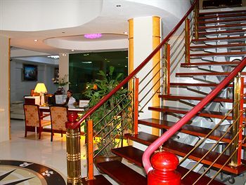 Hotel The Privi Suites