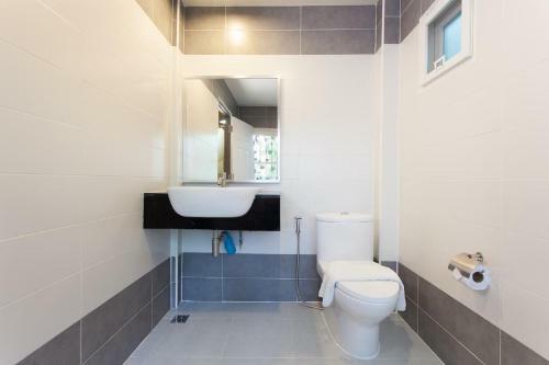 Hostal Sandy House Rawai
