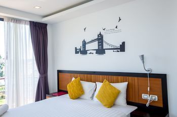 Hotel Miracle House