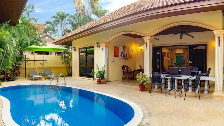 Coconut Paradise Villas