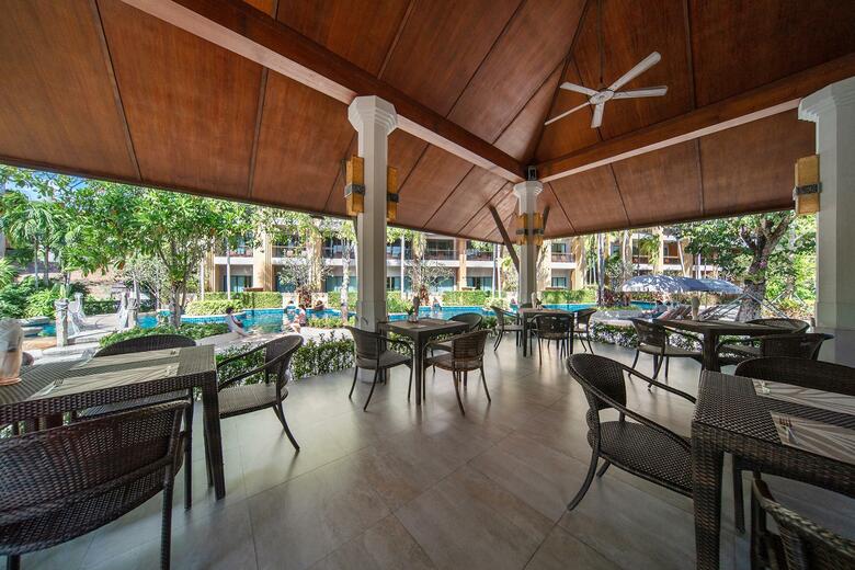 Hotel Rawai Palm Beach Resort