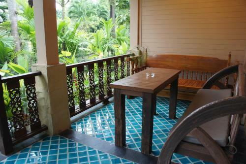 Hotel Palm Village
