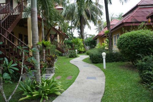 Hotel Palm Village