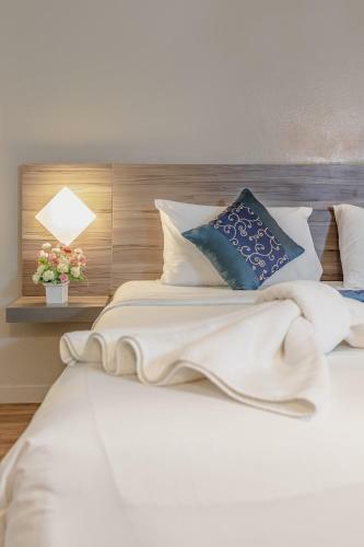 Eastiny Inn Hotel